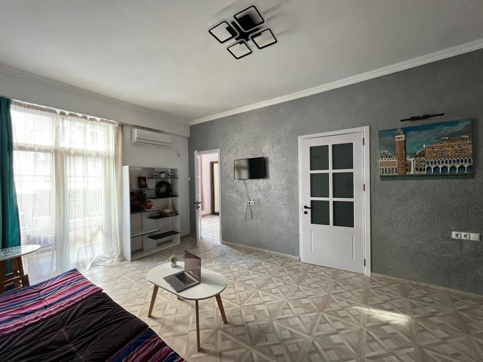 Apartment Sunny Mood Tiflis Exterior foto